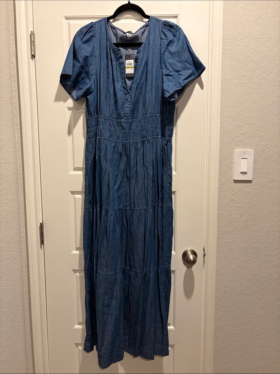Tommy Hilfiger Dresses & Skirts - Tommy Hilfiger Blue Short-Sleeve Denim Maxi Dress - Casual Everyday Style